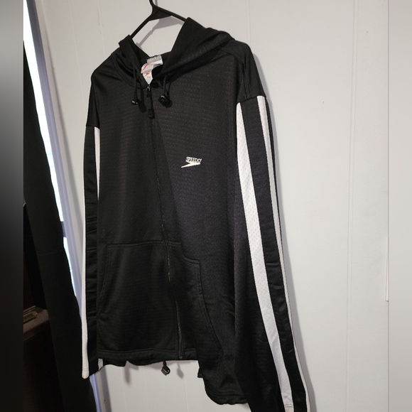 Speedo Black And White Zip Jacket - Picture 14 of 14